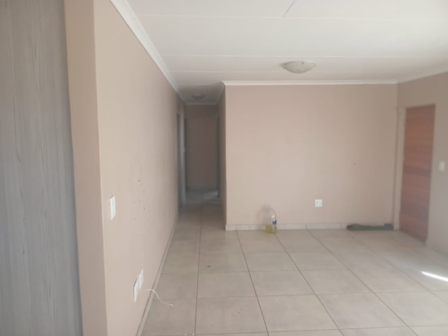 3 Bedroom Property for Sale in Ellaton North West